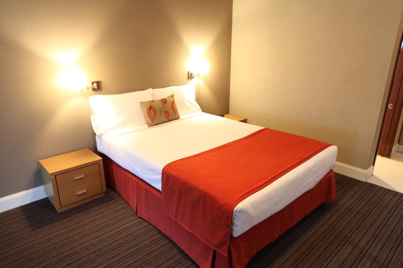 Rose & Crown Hotel Perth Kamer foto