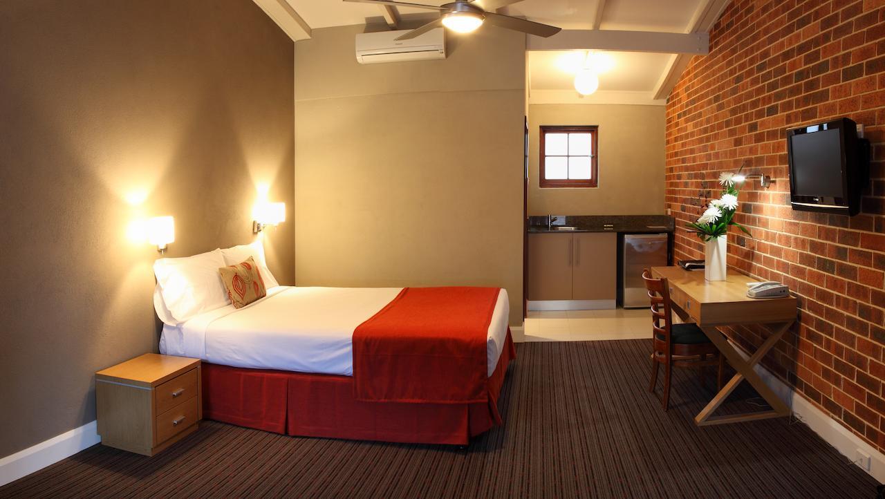 Rose & Crown Hotel Perth Buitenkant foto